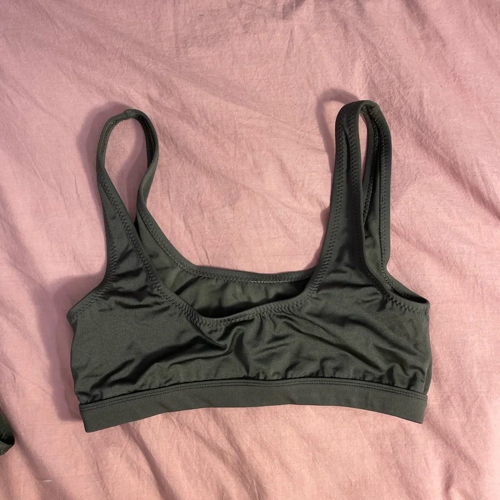 Olive green sporty bikini set - Picture 5 of 8